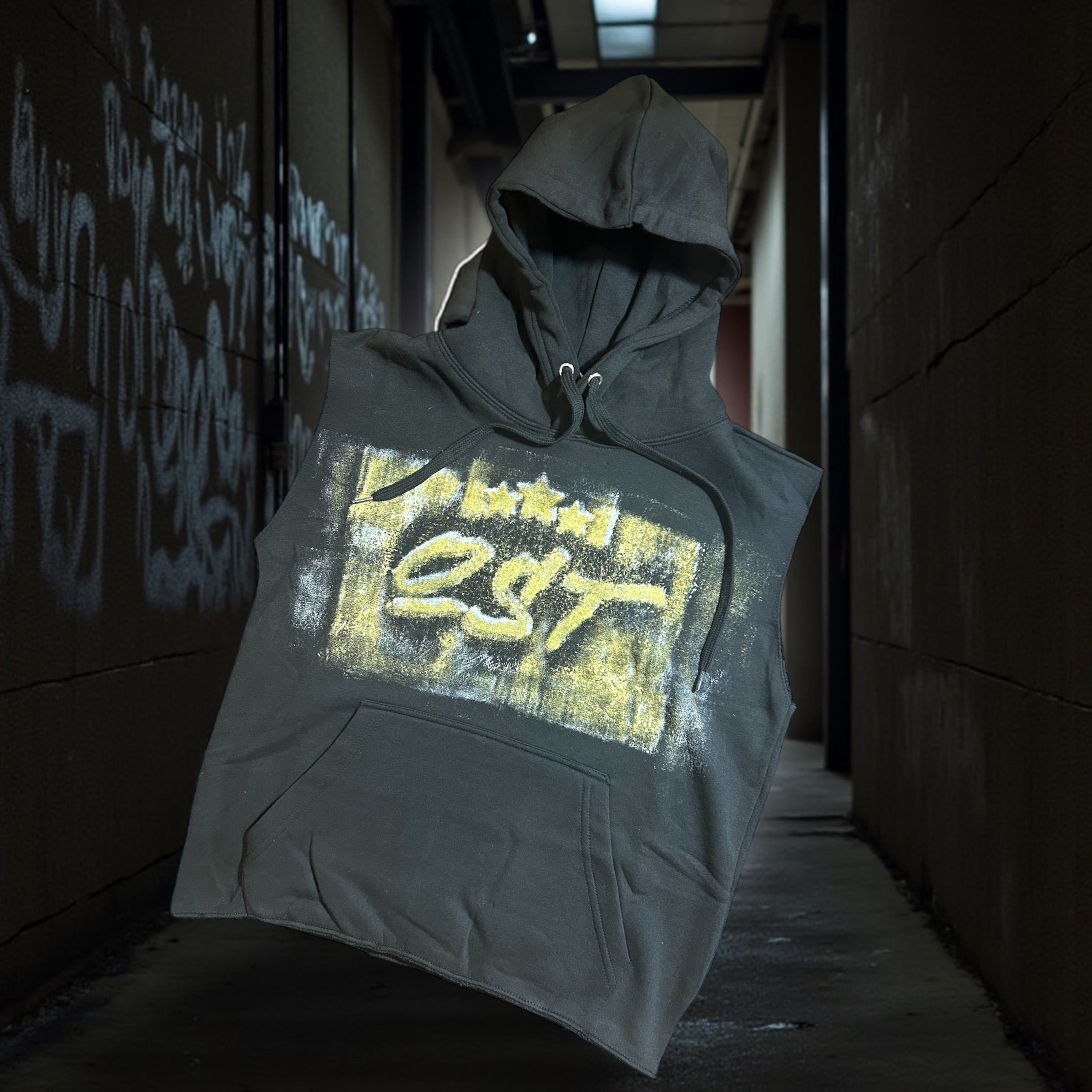 OST 3 STAR  CROP HOODIE
