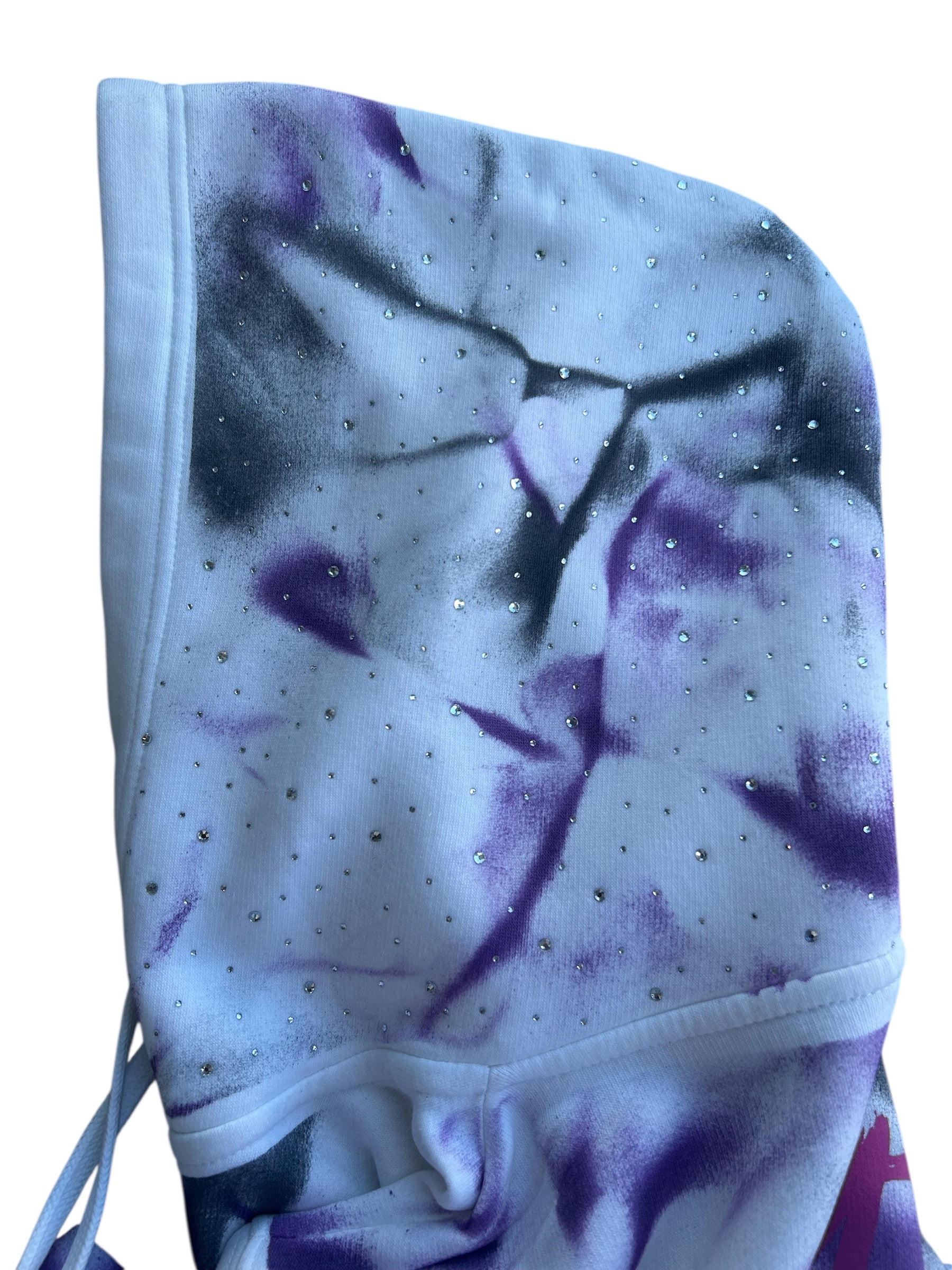 Her offset threads hustle more hoodie